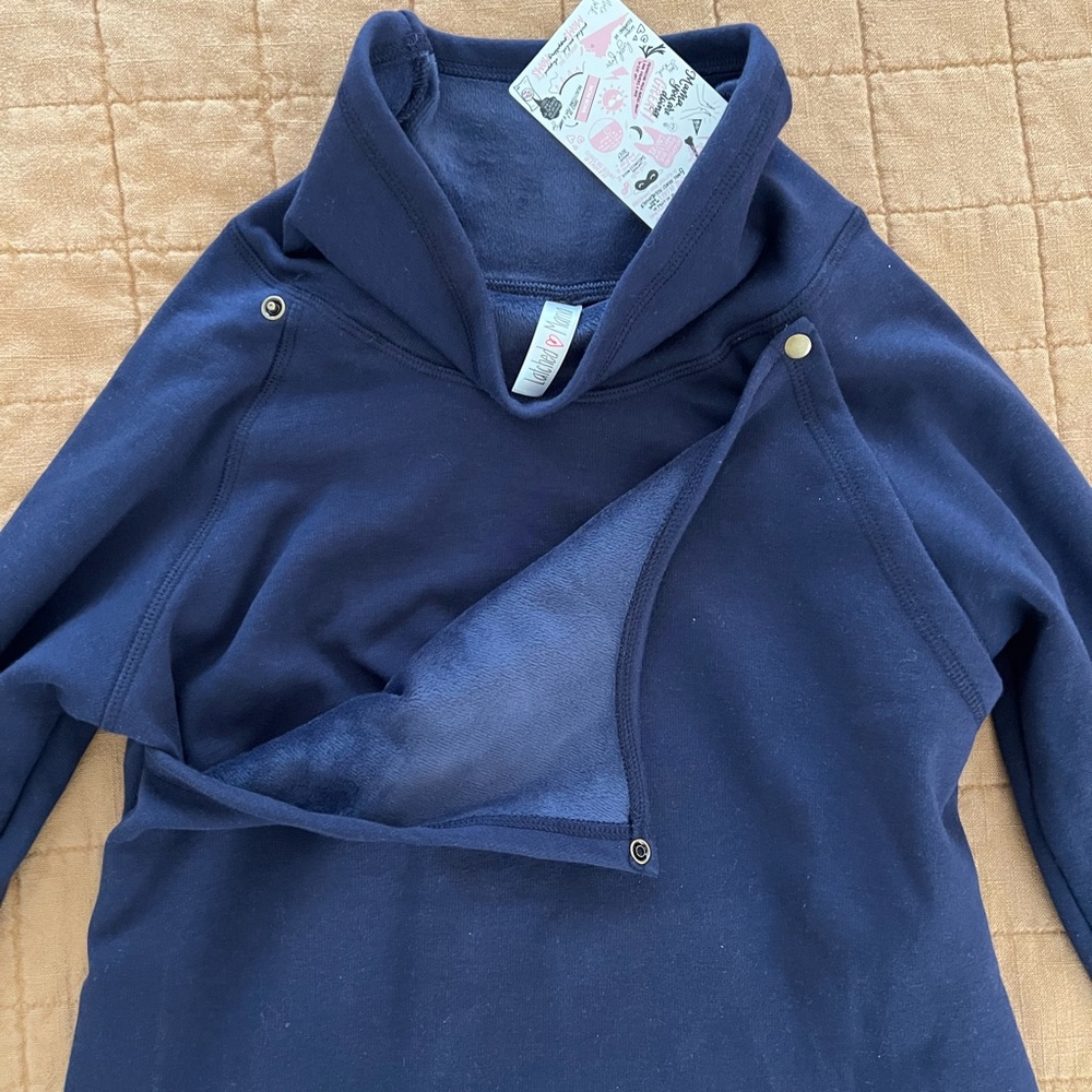 Latched Mama Harbor Nursing Pullover